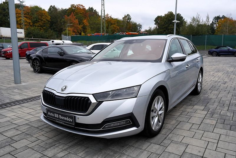 Škoda Octavia kombi IV  2.0 TDI/120 PS/navi - fotka 2 z 48