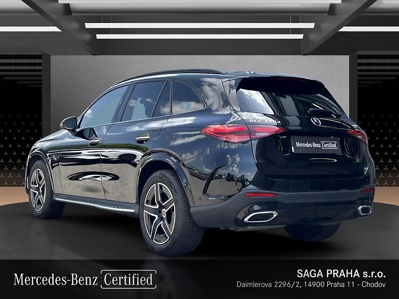 Mercedes-Benz GLC SUV 220 d 4MATIC AMG Line Nigh - fotka 7 z 22