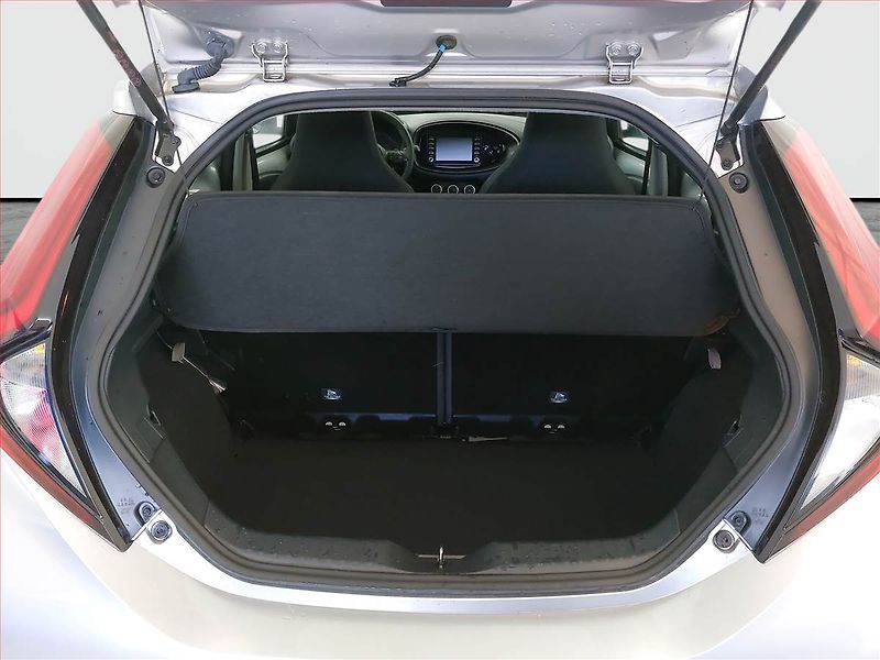 Toyota Aygo (2023) 1.0, Automat, Serv.kniha - fotka 11 z 15