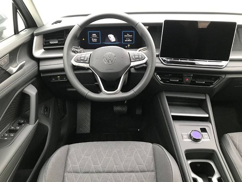 Volkswagen Tayron (2026) People 7DSG 2,0TDi - fotka 6 z 7