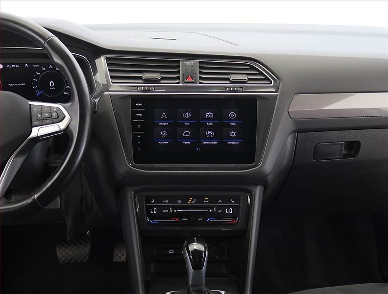 Volkswagen Tiguan Allspace (2022) Life 2.0 TDI, digi klima - fotka 12 z 31