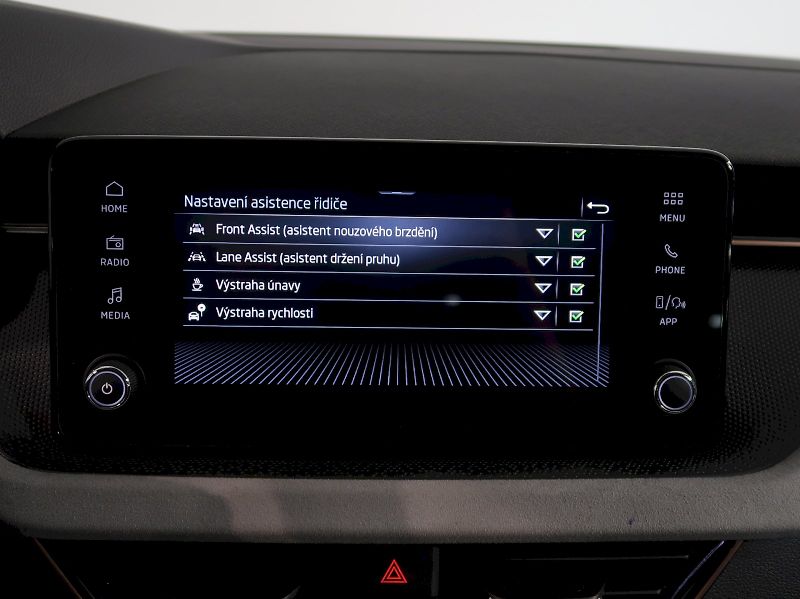 Škoda Scala (2025) TOP SELECTION 1.0TSI 85KW - fotka 28 z 39