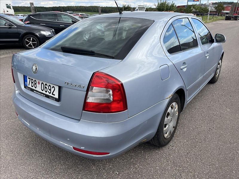 Škoda Octavia 1,6 MPi LPG PLATNOST 10/2033 - fotka 6 z 32