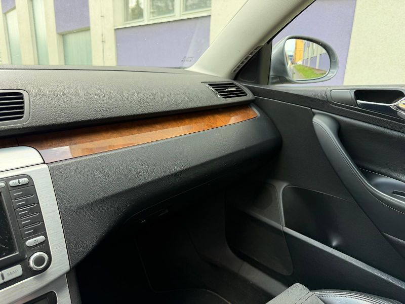 Volkswagen Passat 2,0 TDI 4x4 servis  - fotka 20 z 30