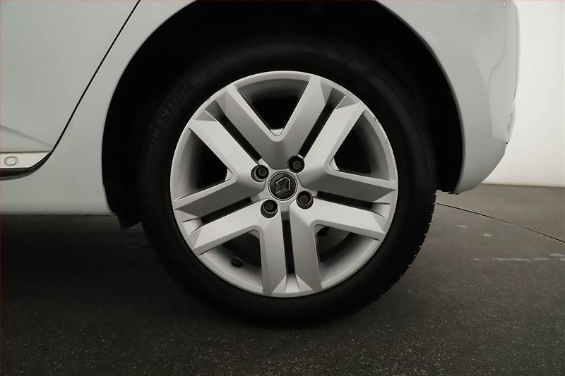 Renault Clio (2021) 1.0 TCe, ČR,1.maj, Serv.kniha - fotka 19 z 19