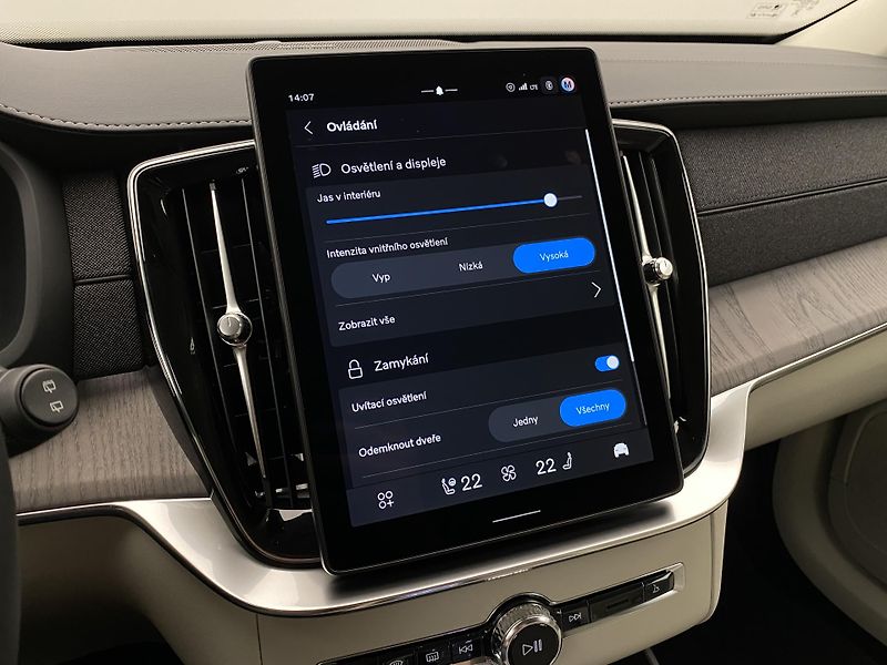 Volvo XC90 (2026) T8 AWD Plug-in BRIGHT PLUS 7m - fotka 51 z 70