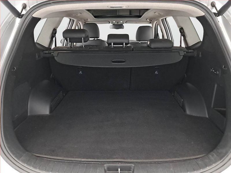 Hyundai Santa Fe (2018) 2.2 CRDi Blue - fotka 14 z 28