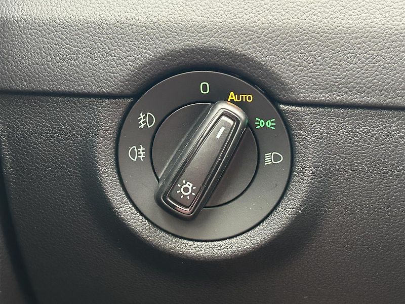 Škoda Octavia 2.0 TDI 4x4 Style - fotka 14 z 28