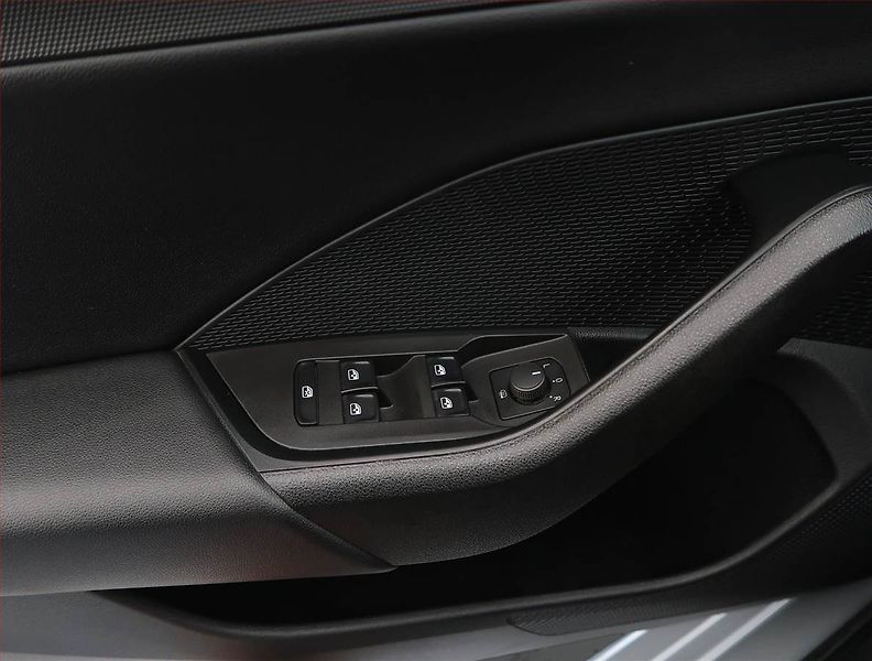 Škoda Octavia (2022) Ambition 2.0 TDI, ČR,1.maj - fotka 24 z 24