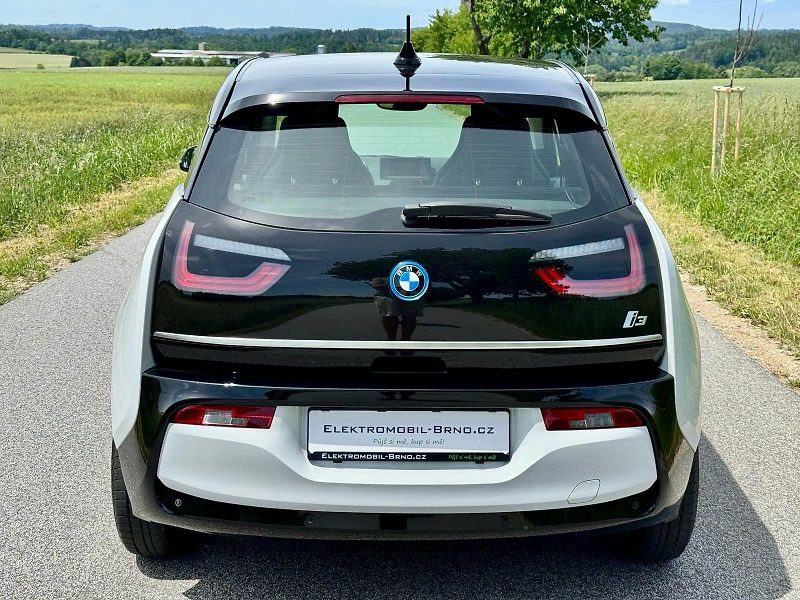 BMW i3 (2022) 120Ah, SoH 90% - fotka 5 z 18