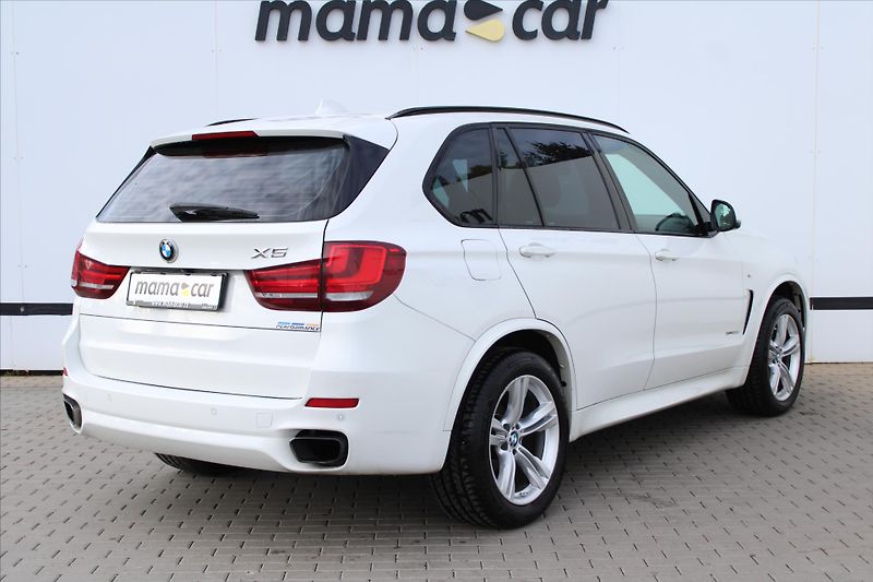 BMW X5 30d xDrive 190kW M PAKET ČR - fotka 3 z 3
