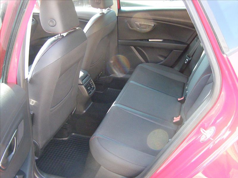Seat Leon 1,4   FR MANUAL - fotka 18 z 31