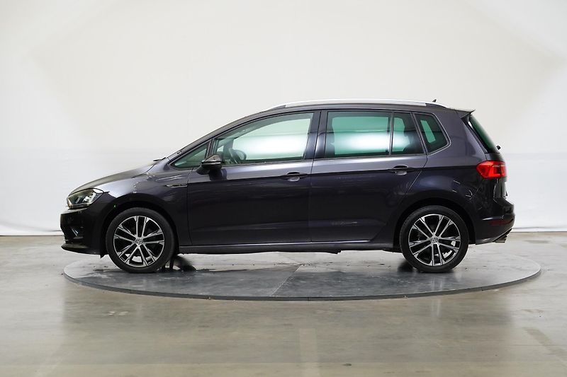 Volkswagen Golf Sportsvan - fotka 3 z 26