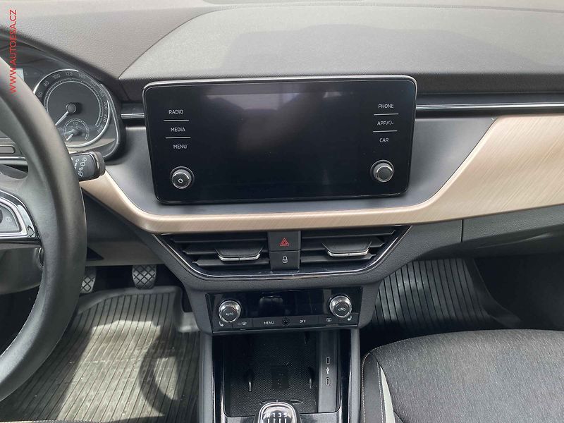 Škoda Scala (2019) 1.0TSi, 2.maj,ČR, Style, DSG - fotka 12 z 20