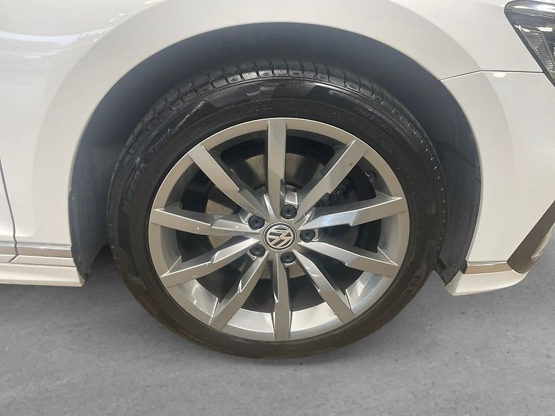 Volkswagen Passat TDI 4M R-Line Matrix NezT Taž - fotka 6 z 22