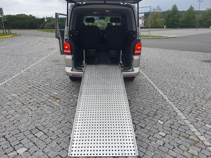 Volkswagen Multivan (2011) 2L 103kw, SPLÁTKY  - fotka 21 z 29