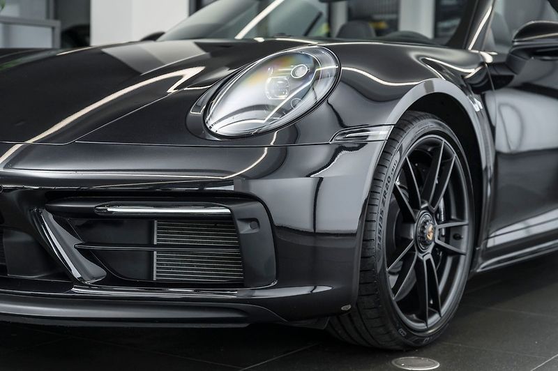 Porsche 911 Carrera GTS Cabriolet/BOSE/PAS - fotka 11 z 23