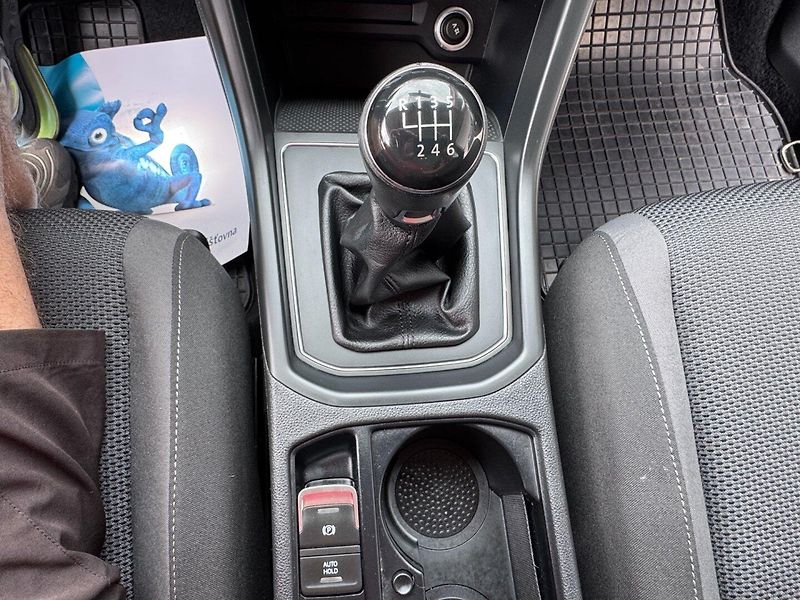 Volkswagen Touran (2018) 1.6 TDi - fotka 26 z 31