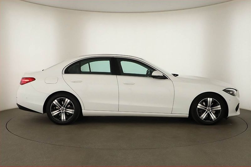 Mercedes-Benz Třídy C (2021) C 200 - fotka 6 z 21