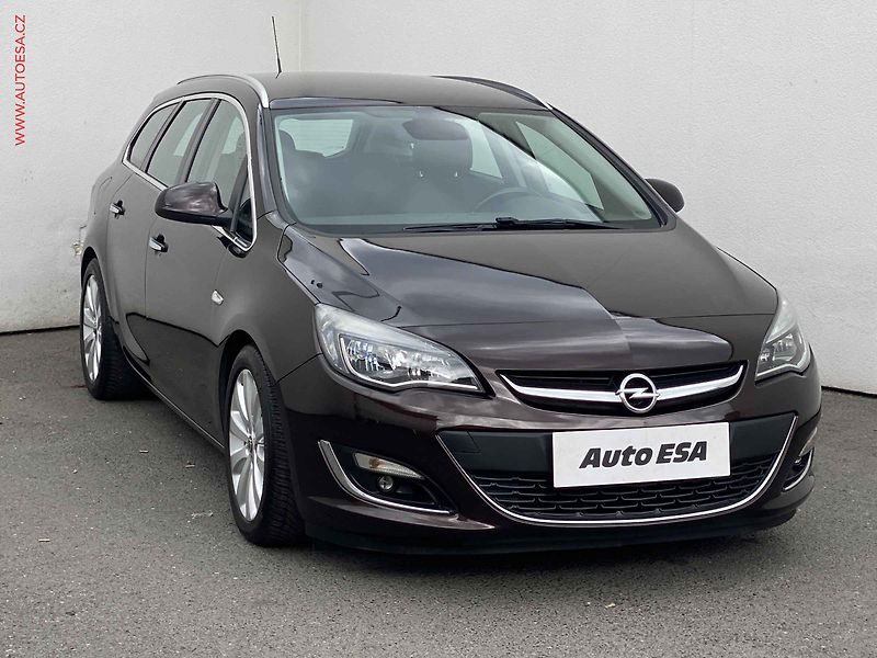 Opel Astra (2013) 1.6i, Innovation, temp. - fotografie inzerátu