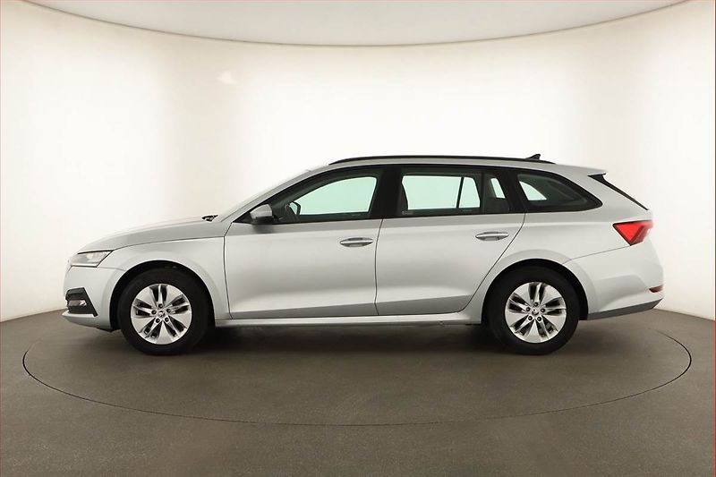 Škoda Octavia (2022) Ambition 2.0 TDI, ČR,1.maj - fotka 3 z 13