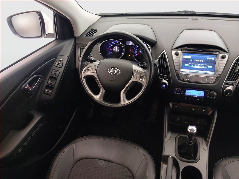 Hyundai ix35 (2014) 1.6 GDI, Serv.kniha, Kůže - fotka 7 z 17
