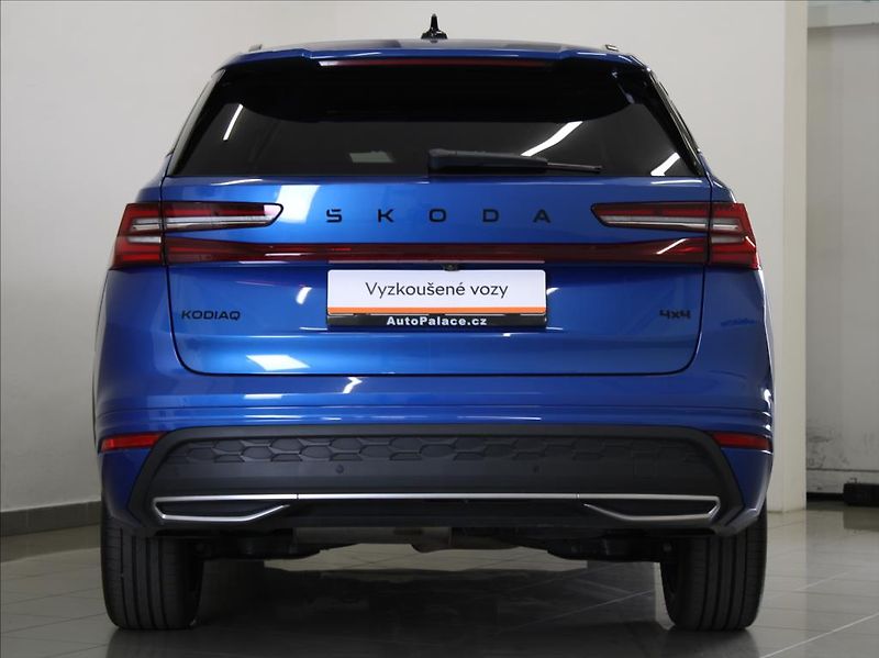 Škoda Kodiaq 2,0 TDI 4x4 Sportline 25tkm.TZ - fotka 4 z 26