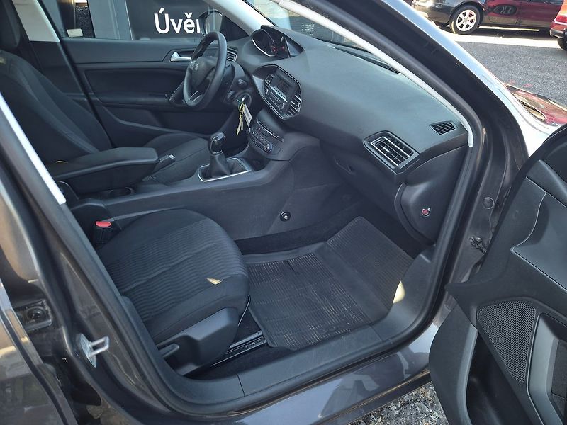 Peugeot 308 1.6HDi 73kw, tažné, ČR, 2.maji - fotka 10 z 22