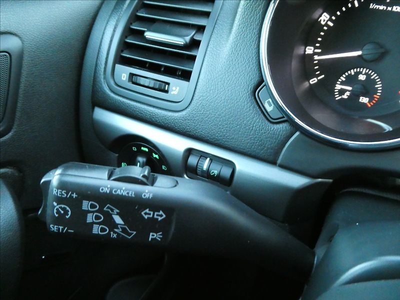Škoda Yeti 1,2 TSi 81kW DSG Drive, xenony - fotka 33 z 41