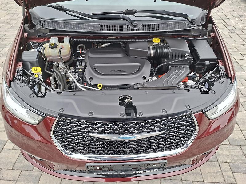 Chrysler Pacifica (2021) 3,6L adapt,anroid, REZERVACE - fotka 33 z 50