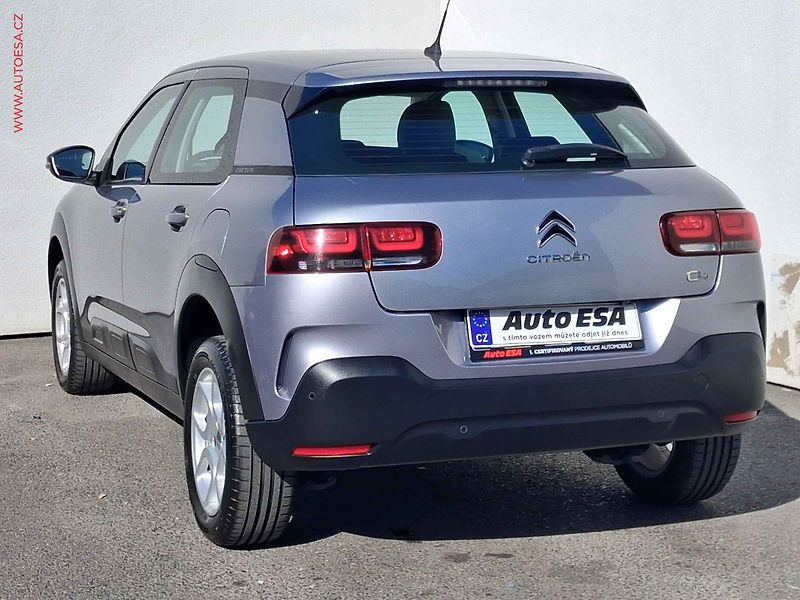 Citroën C4 Cactus (2018) 1.5 HDi, AC, tempo, park - fotka 6 z 19