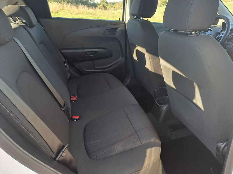 Chevrolet Aveo (2013) 1.2 2x KOLA, TAŽNÉ, SERVISKA - fotka 15 z 29
