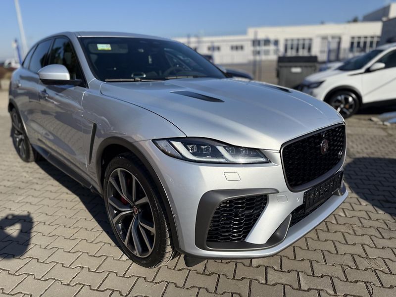 Jaguar F-Pace (2022) 5.0 SVR REZERVOVÁNO  - fotka 48 z 53