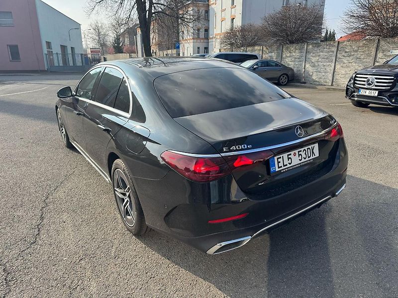 Mercedes-Benz Třídy E E 400 e 4MATIC PHEV demo - fotka 5 z 26