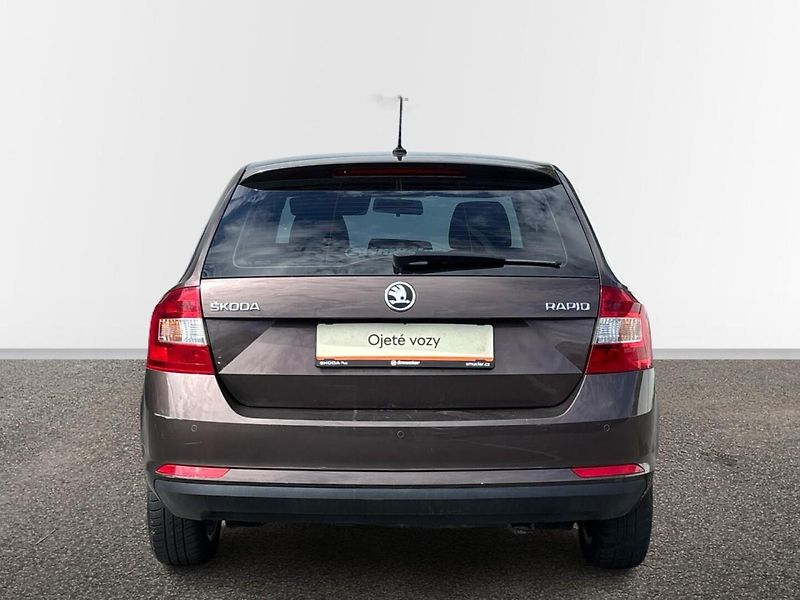 Škoda Rapid AMBITION - fotka 17 z 25