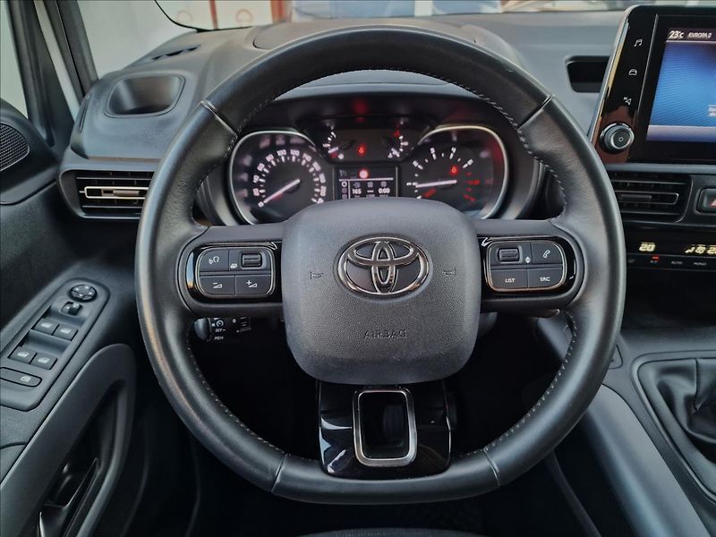 Toyota ProAce City 1.5 D-4D 130k L1 Family - fotka 22 z 49
