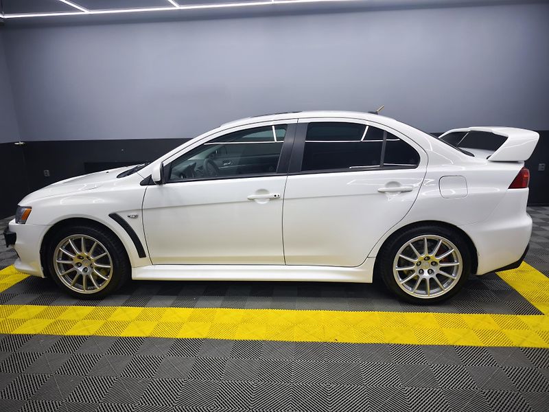 Mitsubishi Lancer (2011) EVO X - fotka 11 z 34