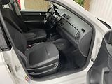 Škoda Fabia 1.0 TSi ČR REZERVACE  - náhled 12