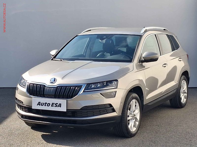 Škoda Karoq (2018) 1.5 TSi, 2.maj,ČR, Style - fotka 3 z 21