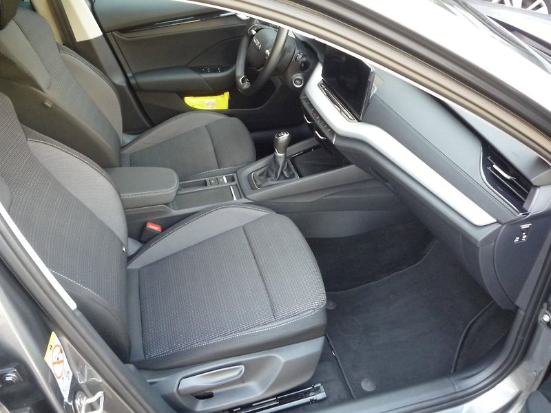 Škoda Octavia (2025) 1,5TSi 85kW Selection - fotka 17 z 23