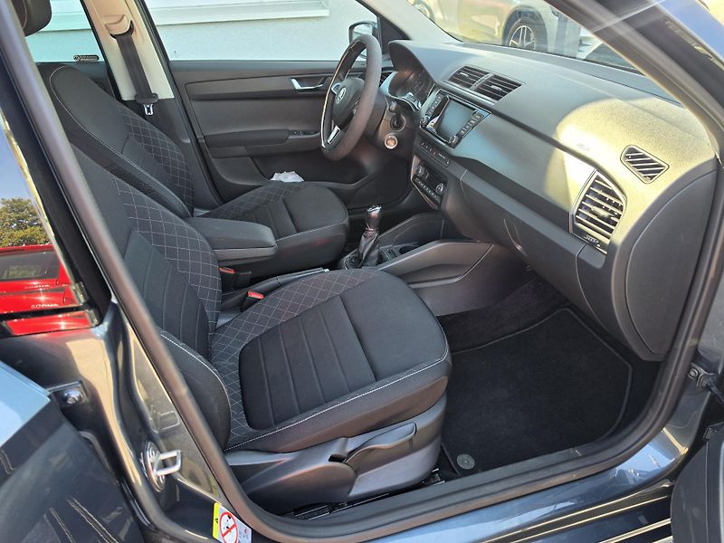 Škoda Fabia 1.2 TSI 81KW Led Kei - fotka 18 z 24