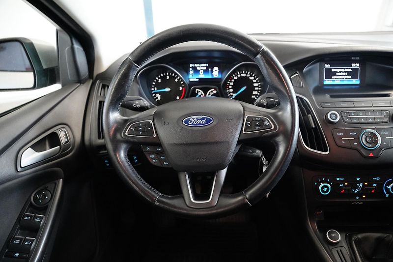 Ford Focus - fotka 17 z 24