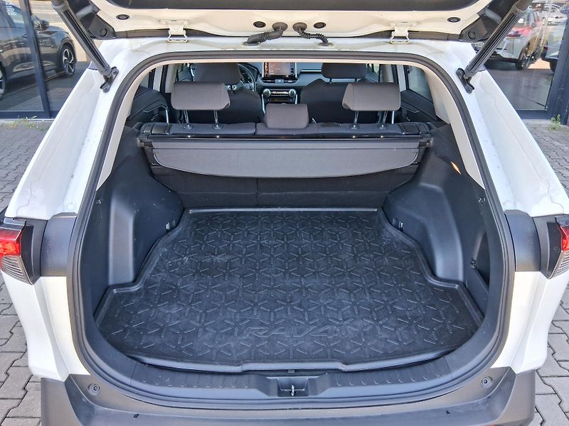 Toyota RAV4 COMF. STYLE 2.0 VVTi 4x4 129kW - fotka 6 z 27