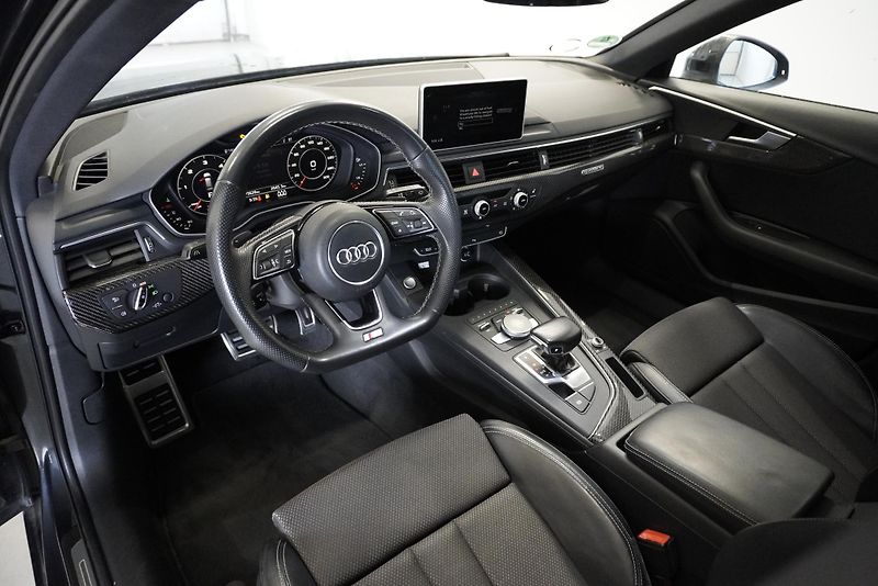 Audi A4 (2016) 2.0 TDI 140kW QUATTRO S TRONIC - fotka 18 z 37