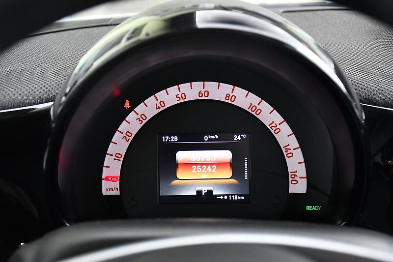 Smart Forfour EQ COMFORT REZERVACE - fotka 31 z 33