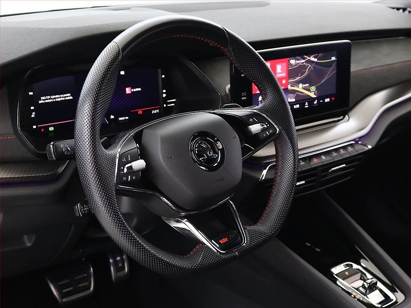 Škoda Octavia (2024) RS 2.0 TDI 4x4 - fotka 15 z 15