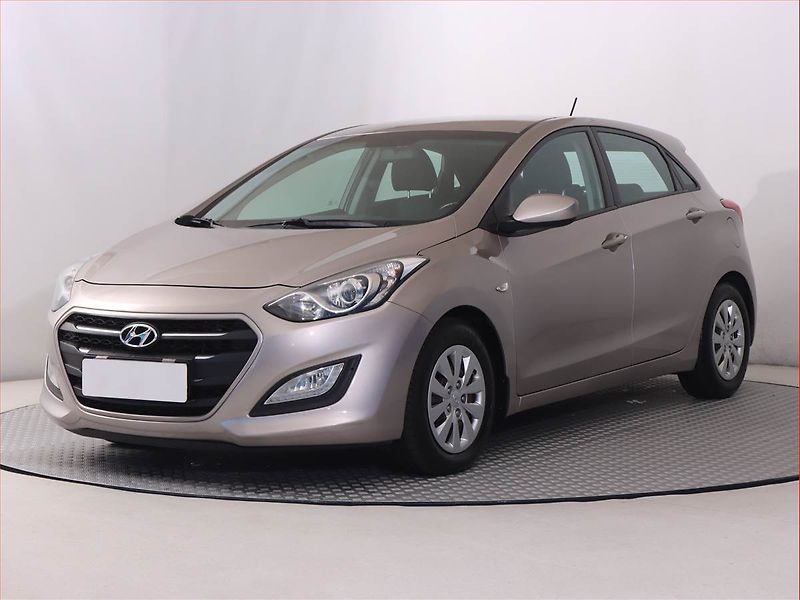 Hyundai i30 (2016) 1.6 CRDi, Automat, Serv.kniha - fotka 2 z 17