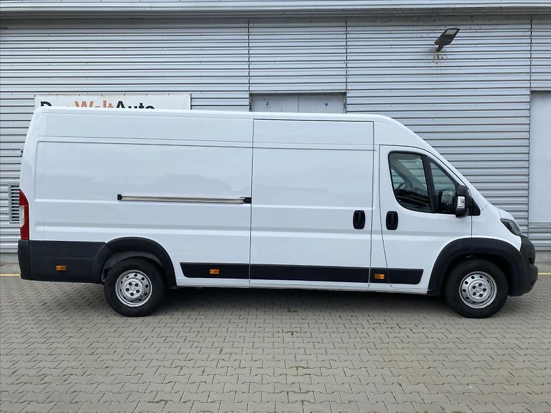 Peugeot Boxer 2,2 HDi 121kW L3H2 - fotka 21 z 23