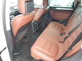Volkswagen Touareg 3.0 TDI V6, 4x4, DSG - náhled 10