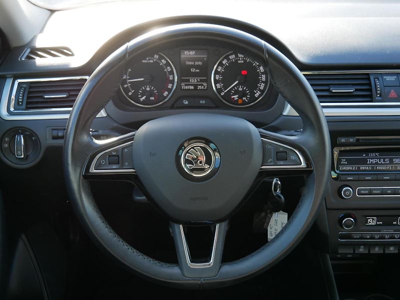 Škoda Rapid - fotka 11 z 23